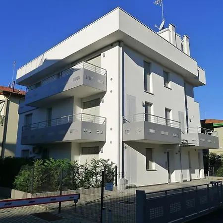 Adriatica Immobiliare - Opera Appartamento *